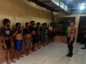 Kanit Sabhara Polsek Krembangan Pantau Kesehatan Tahanan