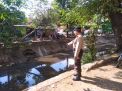 Polsek Semampir Pantau Debit Air, Antisipasi Potensi Banjir