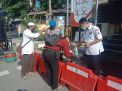 Urkes Polres Tanjung Perak Lakukan Pengecekan Suhu Badan di Gerbang Mako