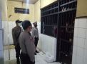 Polsek Kenjeran Pantau Kesehatan Tahanan Lewat Pengecekan Rutin Pagi & Malam