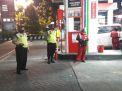 Polsek Pabean Cantikan Lakukan Patroli Malam di SPBU, Sampaikan Pesan Untuk Waspada Uang Palsu
