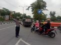 Unit Lantas Polsek Kenjeran Gelar Pengaturan Pagi Cegah Kemacetan