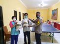 Babinkamtibmas Morokrembangan Bagikan Bantuan Sembako Dari Polres Tanjung Perak