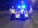 Polsek Asemrowo Gelar Patroli Mobile Rutin di Malam Hari, Antisipasi Kriminalitas Jalanan & Balap Liar