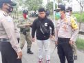 Kapolsek Asemrowo Pimpin Razia Masker Gabungan di Jalan Dupak Rukun