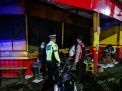 Polres Tanjung Perak Gelar Patroli Skala Besar Dibarengi Operasi Pemberlakuan Jam Malam di Warung-Warung
