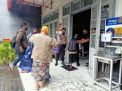 Satsabhara Polres Tanjung Perak Amankan Pembagian BLT di Kantor Pos