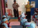 Babinkamtibmas Krembangan Utara Sambang Murid-murid TK