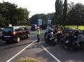 Satlantas Polres Tanjung Perak Atur Lalu Lintas Pagi, Bantu Pekerja & Anak Sekolah