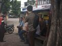 Babinkamtibmas Bongkaran Sosialisasikan Program Unggulan Lewat Acara Cangkrukan