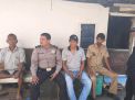 Babinkamtibmas Krembangan Utara Sosialisikan SPKT Door To Door Ke Warga Pesapen Pasar