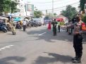 Polsek Semampir Gelar Operasi Penertiban Masker di Pasar Pegirian