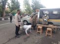 Polsek Semampir Bersama Satpol PP Gelar Penertiban Masker di Pintu Masuk Wisata Ampel