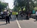 Wakapolsek Semampir Pimpin Peneritiban Masker di Pintu Masuk Ampel