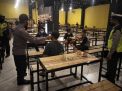 Polsek Krembangan Gelar Operasi Pemberlakuan Jam Malam, Sasar Warkop-Warkop Untuk Cegah Kerumunan