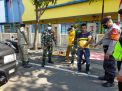 Personil Polsek Pabean Cantikan Bersama Koramil Gelar Operasi Penertiban Masker di Depan Mako