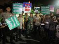 Polres Tanjung Perak Gelar Sahur On The Street Bareng TNI & Masyarakat