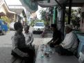Gelar Selasa Sambas, Babinkamtibmas Pegirian Sosialisasikan SPKT Door To Door