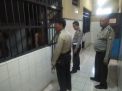 Polsek Kenjeran Lakukan Pengecekan Rutin Ruang Tahanan