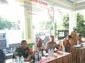 Babinkamtibmas Takal Kedinding Kawal Pemilihan Ketua LPMK
