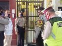 Cegah Penyelundupan Barang Terlarang, Polsek Asemrowo Lakukan Pengecekan Tahanan