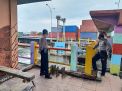 Polsek Asemrowo Pantau Debit Air di Rumah Pompa Balong 2, Waspada Potensi Banjir