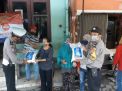 Polsek Asemrowo Bagikan Bantuan Sembako Untuk Warga Tambak Dalam & Tambak Mayor