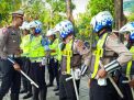 Satlantas Polres Tanjung Perak Berlatih 12 Gerakan Tangan Untuk Pengaturan Lalin