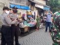 Polsek Krembangan Gencar Operasi Masker di Pasar Bersama Koramil