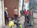 Polsek Pabean Cantikan Lakukan Operasi Penertiban Masker di Jalan Slompretan Bareng Anggota Linmas