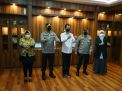 Lakukan Silaturahmi ke Gedung Dewan Kota Surabaya, Kapolres Tanjung Perak Disambut Ketua DPRD