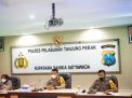 Kapolres Tanjung Perak Pimpin Anev Penanggulangan Covid-19 Sekaligus Beri Penghargaan Kepada Anggota