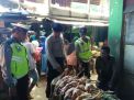 Harga Bahan Pokok di Pasar Pegirian Masih Belum Turun