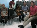 Babinkamtibmas Perak Barat Sampaikan Pesan Kamtibmas di Pertemuan Ketua RW