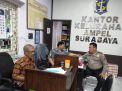 Babinkamtibmas Ampel Koordinasi Kamtibmas Bersama Kelurahan, Bahas Keamanan Wilayah