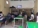 Babinkamtibmas Krembangan Utara Perintahkan Pengunjung Warkop Hindari Keramaian