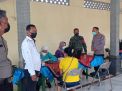 Wakapolsek Krembangan Pimpin Pengamanan Vaksinasi di Balai RW 08 Morokrembangan