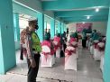 Polsek Semampir Kawal Pemberian Bantuan Sembako Untuk Ibu Hamil