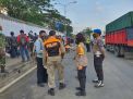Kapolres Tanjung Perak Pimpin Langsung Penyekatan & Pantau Pelaksanaan Swab Tes di Akses Suramadu