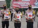 Kapolres Tanjung Perak Pimpin Apel Penyerahan Bantuan Beras Untuk Masyarakat Ditengah Penerapan PPKM Darurat