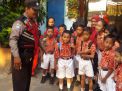 Babinkamtibmas Krembangan Utara Gelar Rabu Narsis Bersama Murid-murid SD