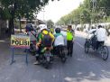 Polsek Asemrowo Beri Sanksi Tilang 20 Pelanggar Lalu Lintas