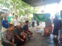 Babinkamtibmas Sidotopo Tauziah di Rumah Warga Yang Meninggal