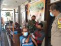 Polsek Pabean Cantikan Amankan Vaksinasi di Kelurahan Perak Timur