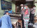 Polsek Krembangan Gelar Operasi Masker di Warung-Warung