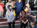 Prihatin Kasus Pencabulan Anak-Anak, Risma Berikan Keterangan Pers di Polres Tanjung Perak