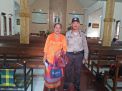 Babinkamtibmas Ujung Gabung Satpol PP, PAM Kebaktian di Gereja HKBP