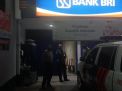 Pantau Keamanan di Kantor Bank, Polsek Kenjeran Lakukan Patroli Malam