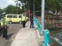 Polsek Pabean Cantikan Lakukan Pemantauan Rutin Debit Air di Sungai Kalimas