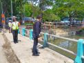 Polsek Pabean Cantikan Lakukan Pemantauan Potensi Banjir di Sungai Kalimas
